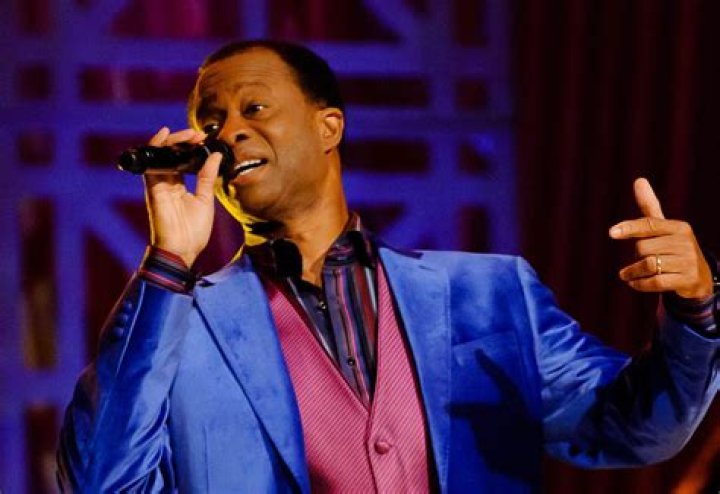 Larnelle Harris Biography, Age, Height, Wife, Net Worth and Family