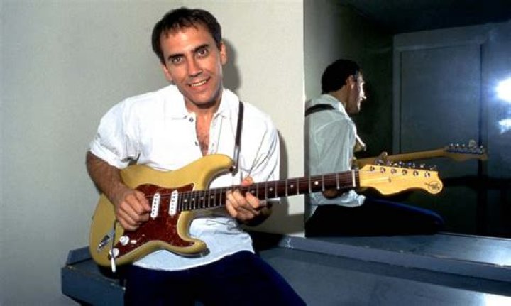 Larry Carlton Biography, Age, Height, Wife, Net Worth, Family