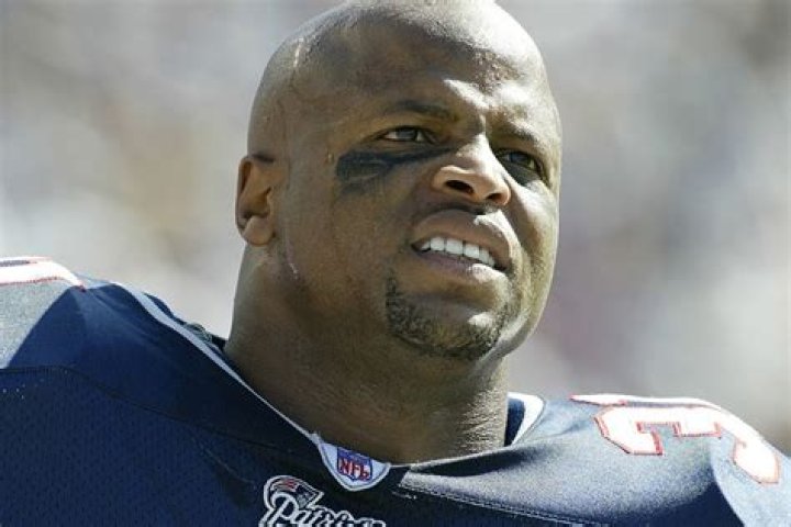 Larry Centers Biography, Age, Height, Wife, Net Worth, Family