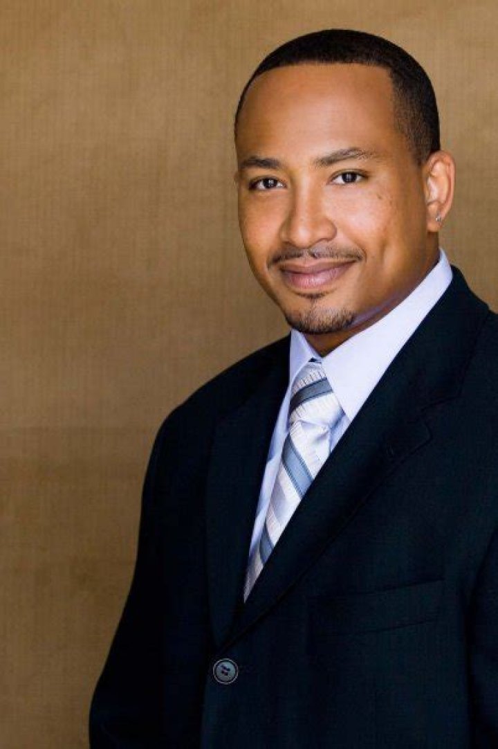 Larry O. Williams Jr. Biography, Age, Height, Wife, Net Worth, Family