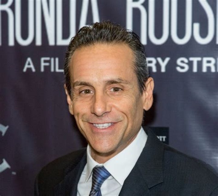 Larry Romano biografía, edad, altura, esposo, net worth, familia