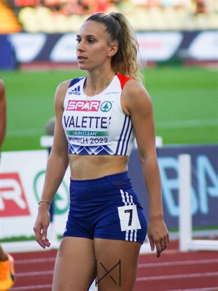 Laura Valette Biography, Age, Height, Husband, Net Worth, Family