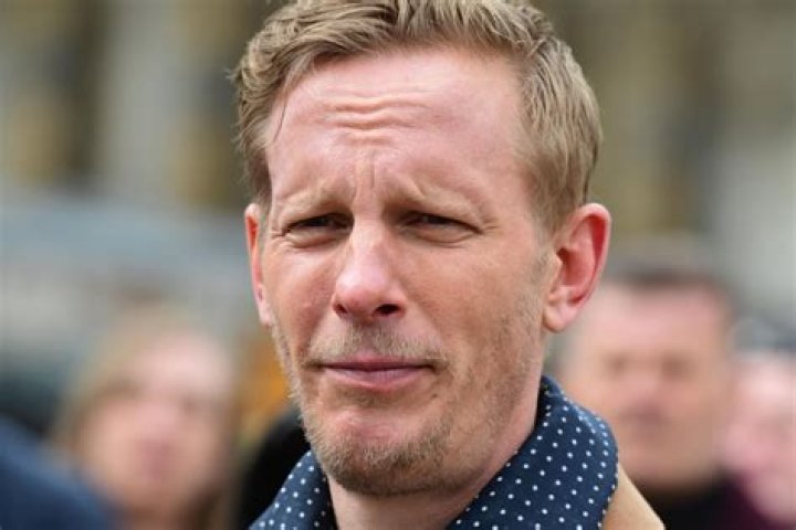 Laurence Fox Biography, Age, Height, Wife, Net Worth, Family