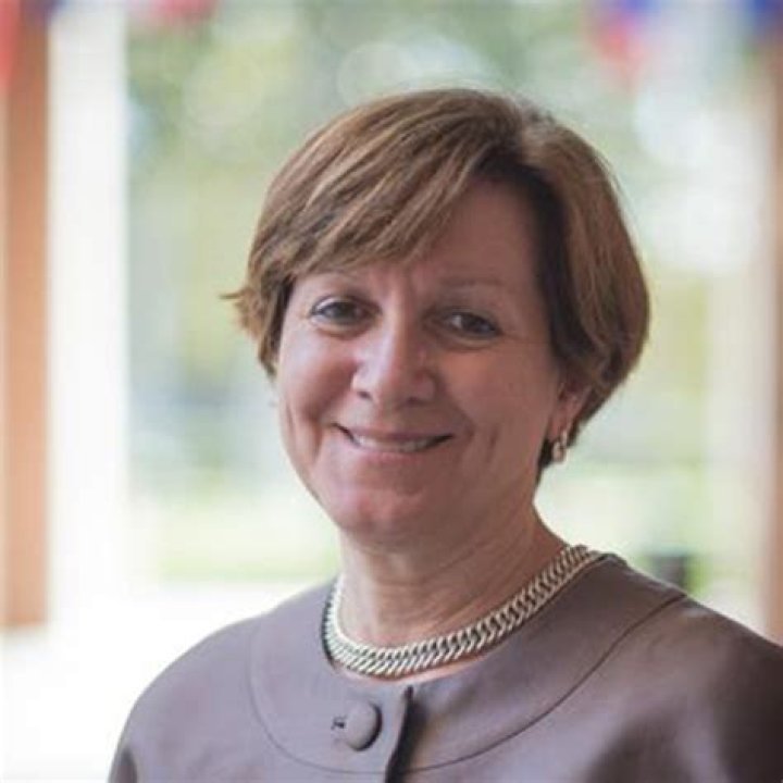 Laurie Brand Biography, Age, Height, Husband, Net Worth, Family