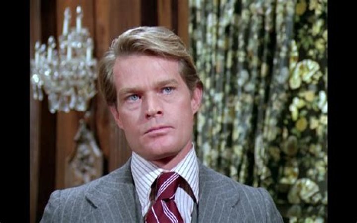 Lawrence P. Casey Biography, Age, Height, Husband, Net Worth, Family