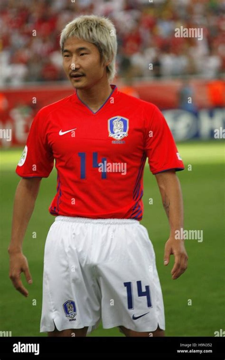 Lee Chun-soo Biography, Age, Height, Wife, Net Worth, Family