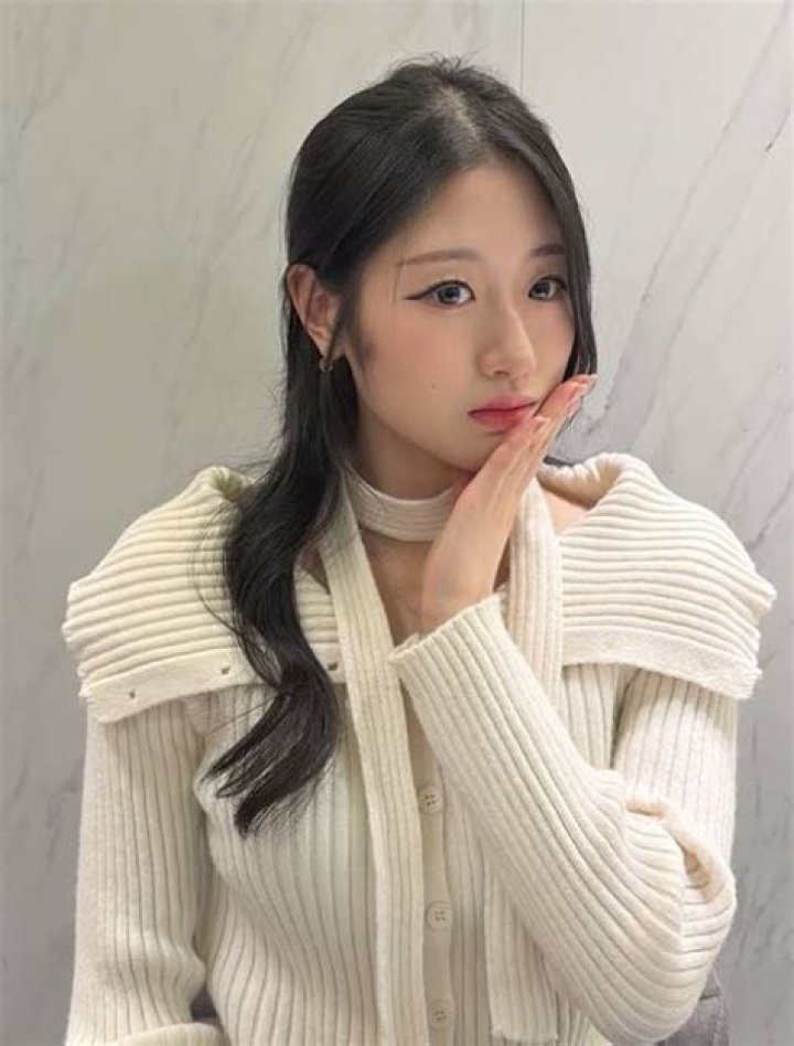 Lee Hae-in Biography, Age, Height, Husband, Net Worth, Family