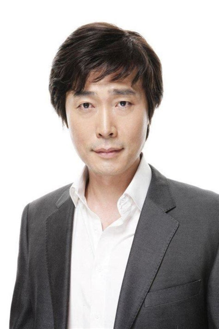 Lee Jae-yong Biography, Age, Height, Net Worth, Family