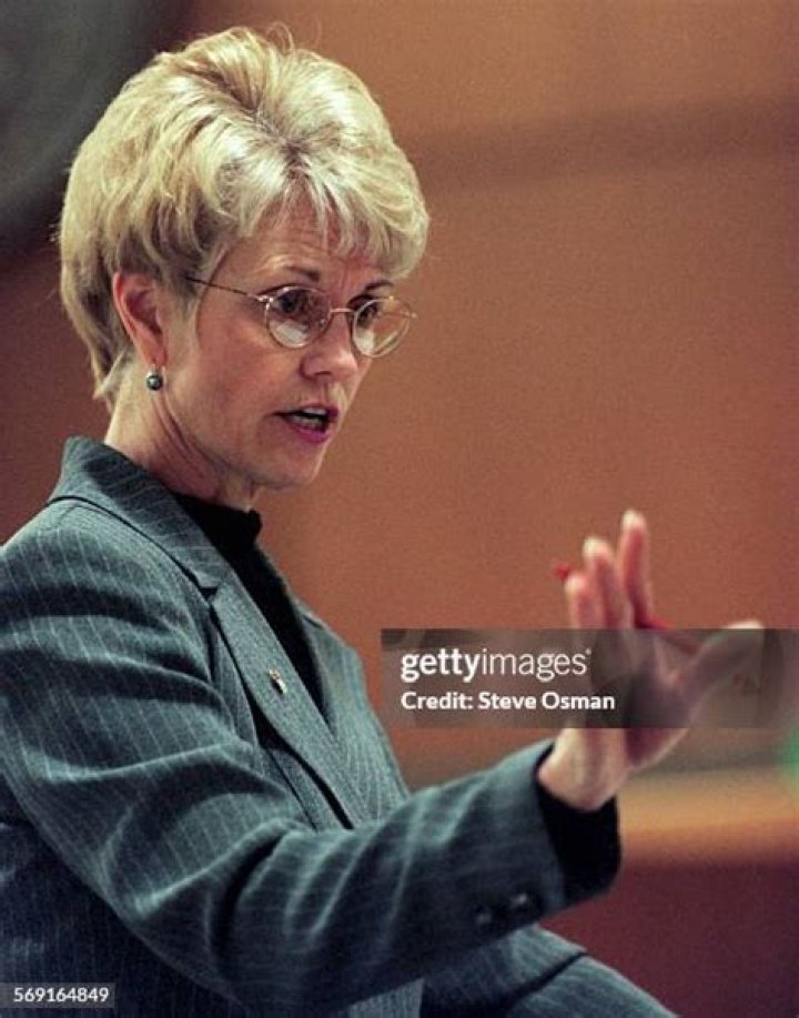 Lela Henke-Dobroth Biography, Age, Height, Husband, Net Worth, Family