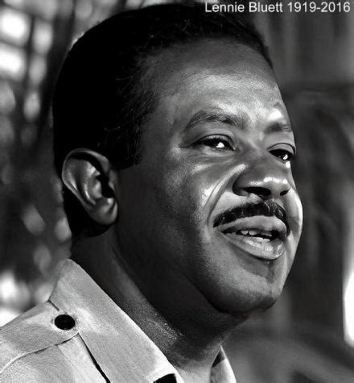 Lennie Bluett Biography, Age, Height, Wife, Net Worth, Family