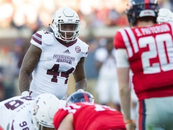 Leo Lewis Biography, Age, Height, Wife, Net Worth, Family