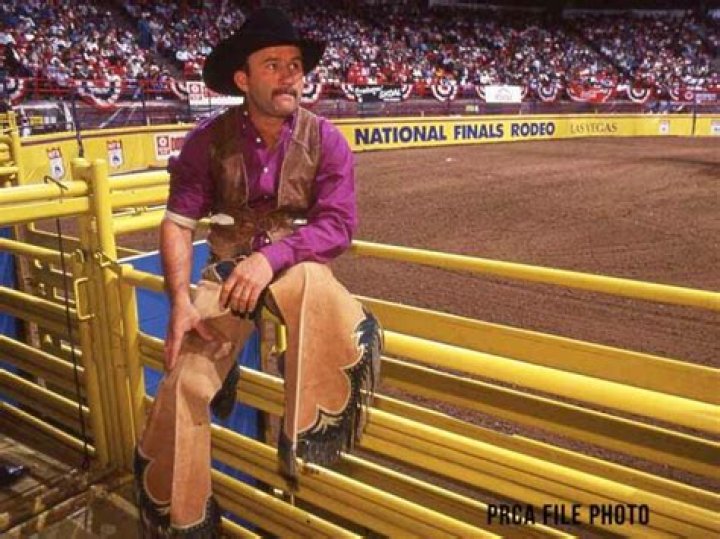 Lewis Feild Biography, Age, Height, Wife, Net Worth, Family