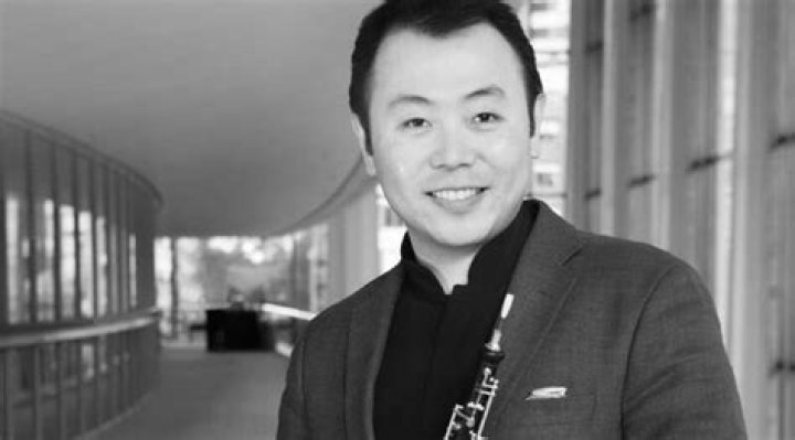 Liang Wang Biography, Age, Height, Wife, Net Worth, Family