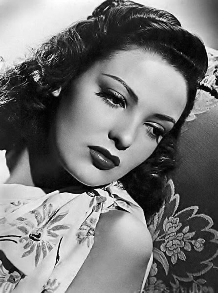 Linda Darnell Biography, Age, Height, Husband, Net Worth, Family