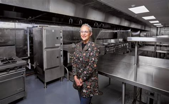 Liz Neumark Biography, Age, Height, Husband, Net Worth, Family