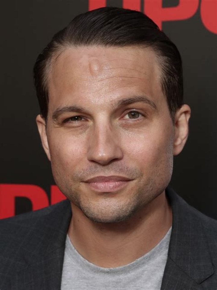 Logan Marshall-Green biografía, edad, altura, esposo, net worth, familia