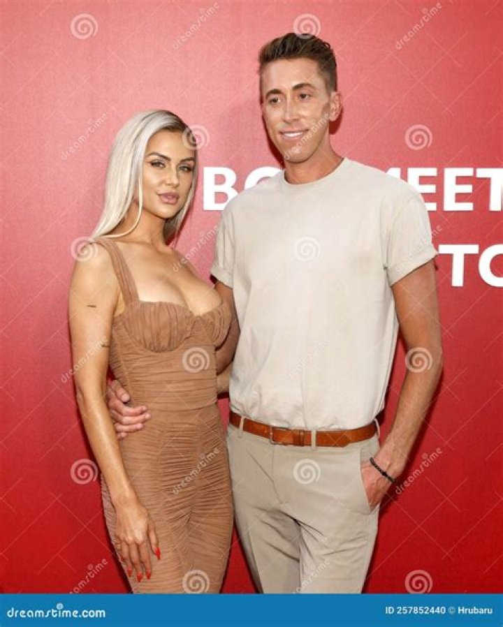 Logan Noh Biography, Age, Height, Wife, Net Worth, Family