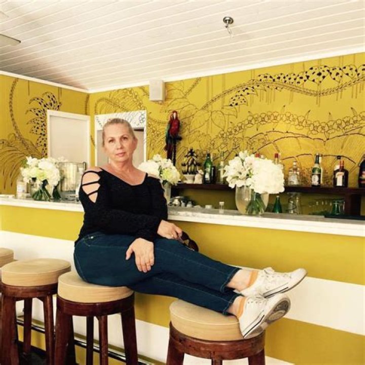 Lora Marie Taylor Biography, Age, Height, Husband, Net Worth, Family