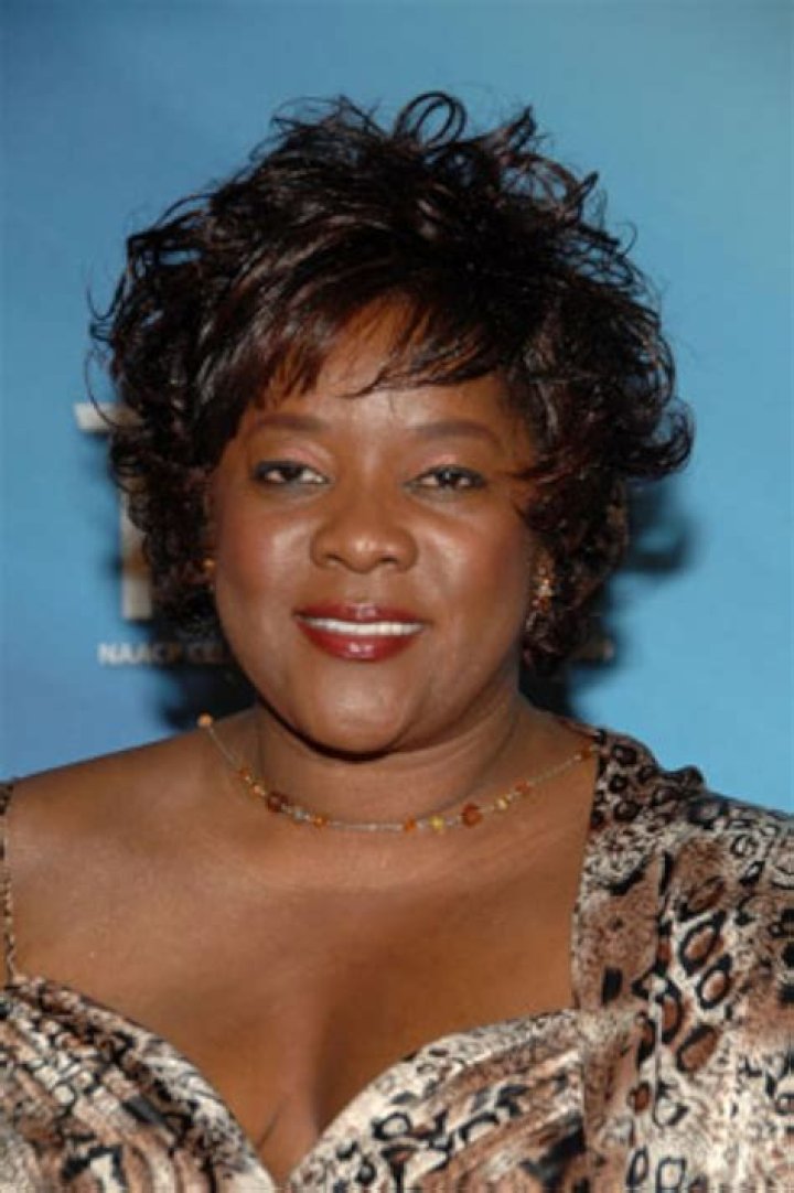 Loretta Devine Biography, Age, Height, Husband, Net Worth, Family