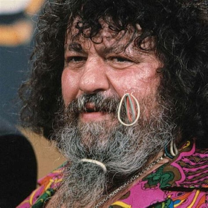 Lou Albano Biography, Age, Height, Wife, Net Worth, Family