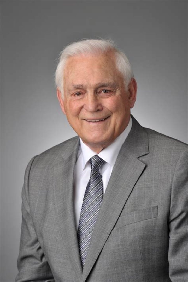 Lou Nanne Biography, Age, Height, Wife, Net Worth, Family