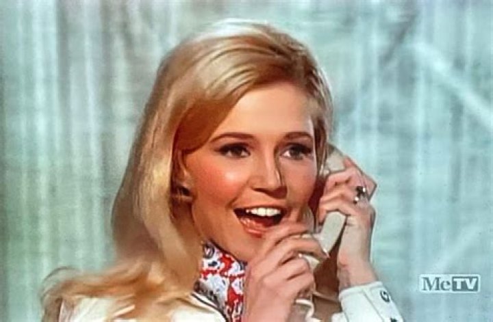 Louellen Aden Biography, Age, Height, Husband, Net Worth, Family