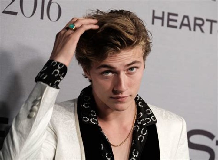 Lucky Blue Smith Biography, Age, Height, Wife, Net Worth, Family