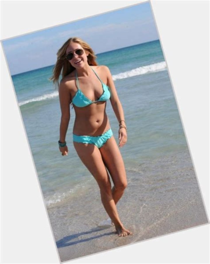 Lucy DeCoutere Biography, Age, Height, Husband, Net Worth, Family