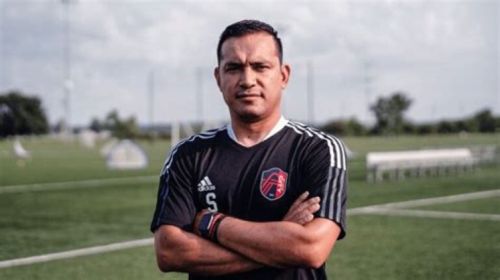 Luis Swisher Biography, Age, Height, Wife, Net Worth, Family