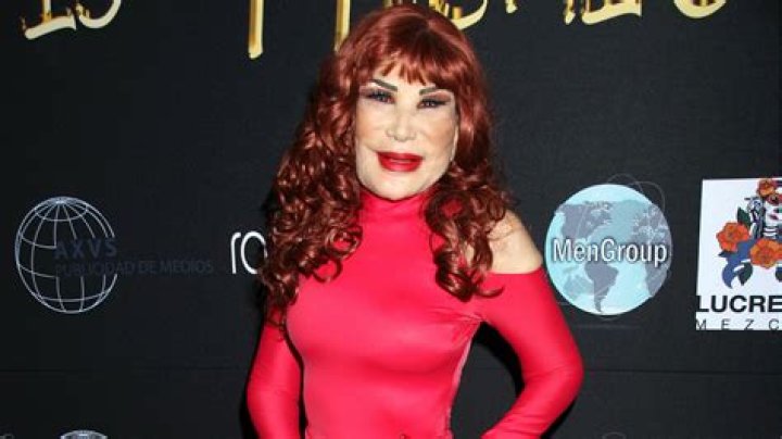 Lyn May Biography, Age, Height, Husband, Net Worth, Family