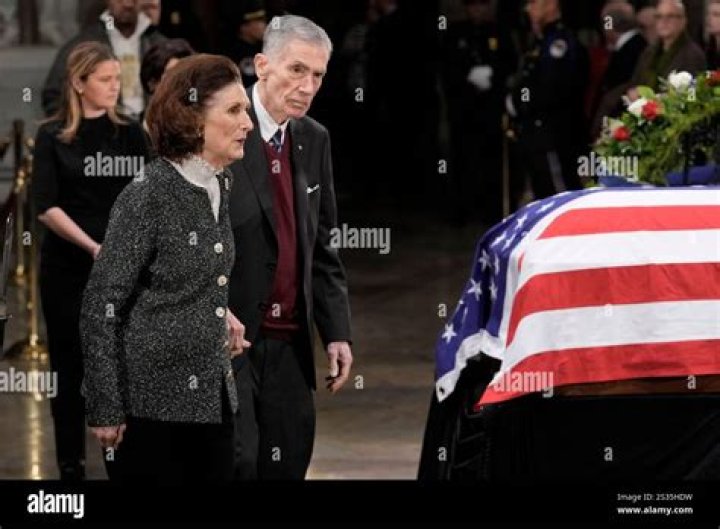 Lynda Bird Johnson Robb Biography, Age, Height, Husband, Net Worth, Family