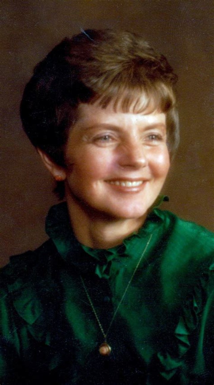 Lynne Brimley Biography, Age, Height, Husband, Net Worth, Family