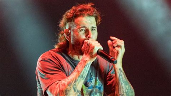 M. Shadows biografía, edad, altura, esposo, net worth, familia