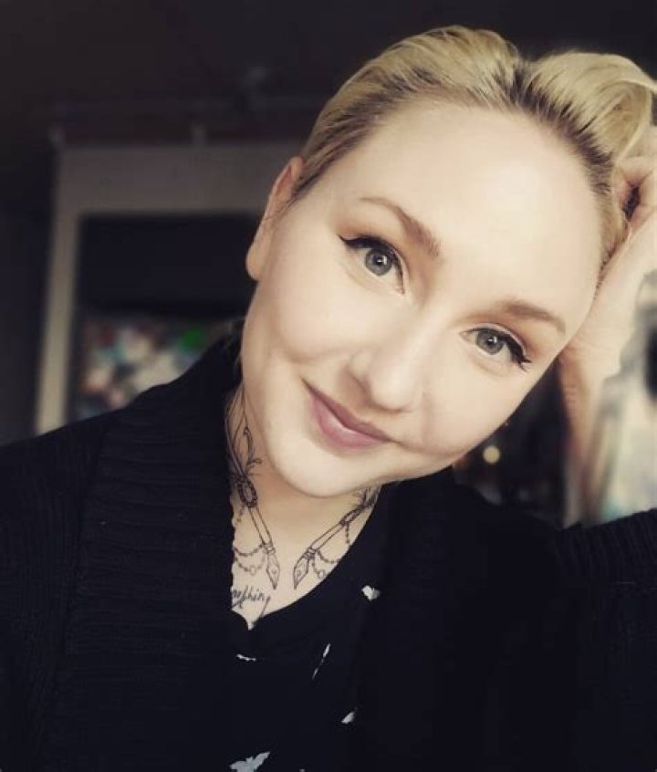 Madeleine Roux Biography, Age, Height, Husband, Net Worth, Family