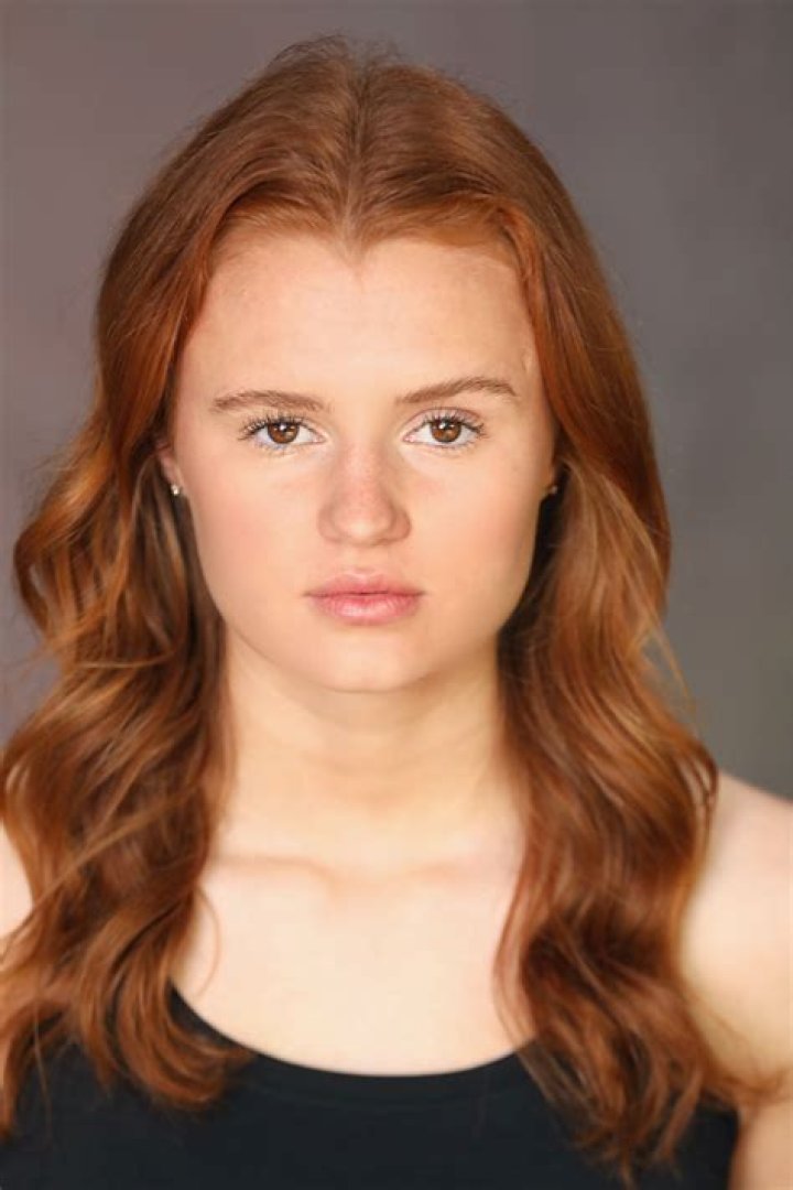 Maggie Elizabeth Jones biografía, edad, altura, esposa, net worth, familia