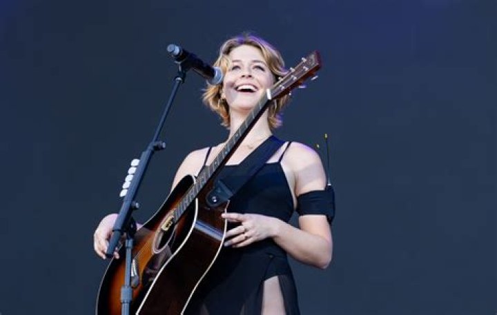 Maggie Rogers Biography, Age, Height, Husband, Net Worth, Family