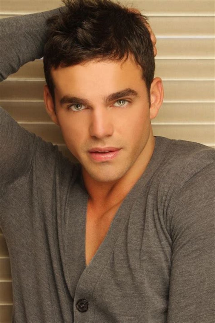 Manuel Sosa Biography, Age, Height, Wife, Net Worth, Family