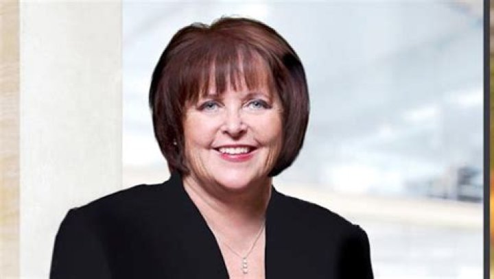 Margaret M. Keane Biography, Age, Height, Husband, Net Worth, Family