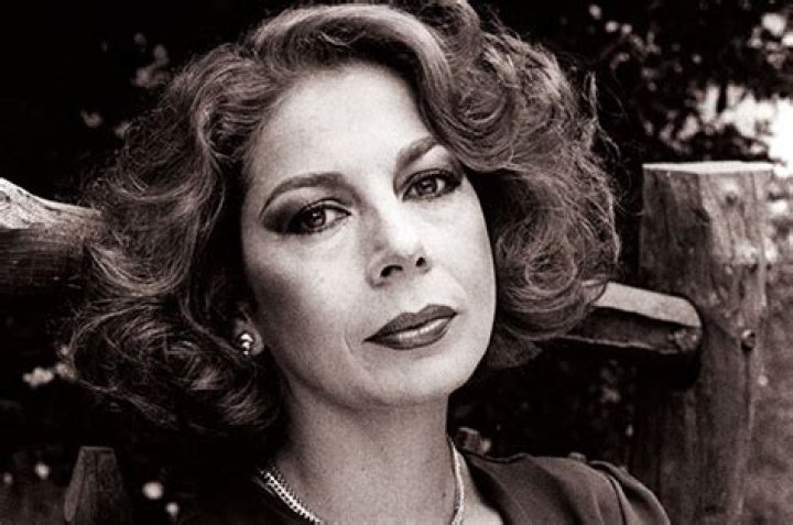 María Eugenia Dávila Biography, Age, Height, Husband, Net Worth, Family