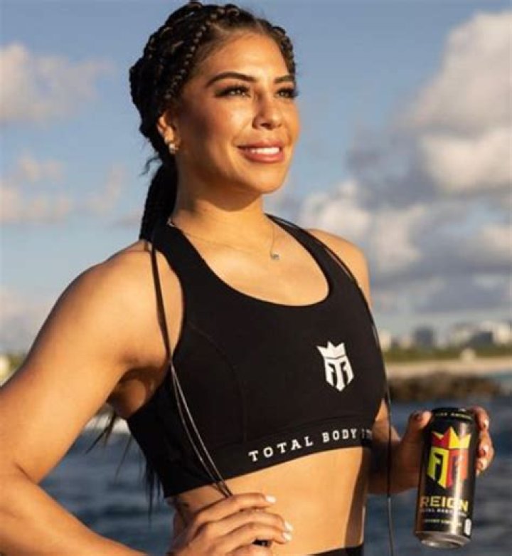 Maricela Cornejo biografía, edad, altura, esposa, net worth, familia