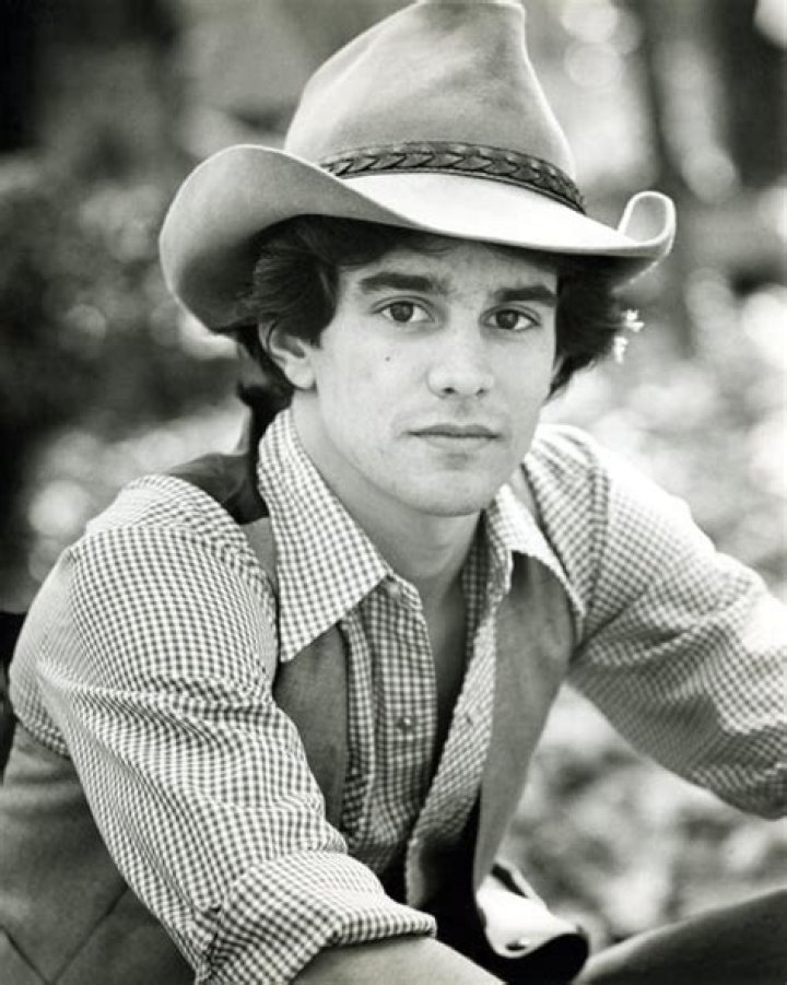 Mark Gruner Biography, Age, Height, Wife, Net Worth, Family