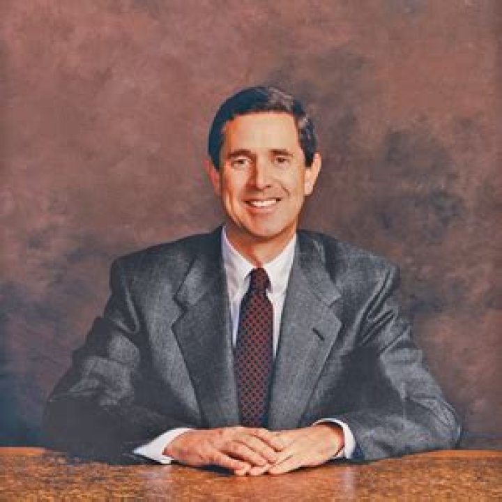 Mark Pigott Biography, Age, Height, Wife, Net Worth, Family