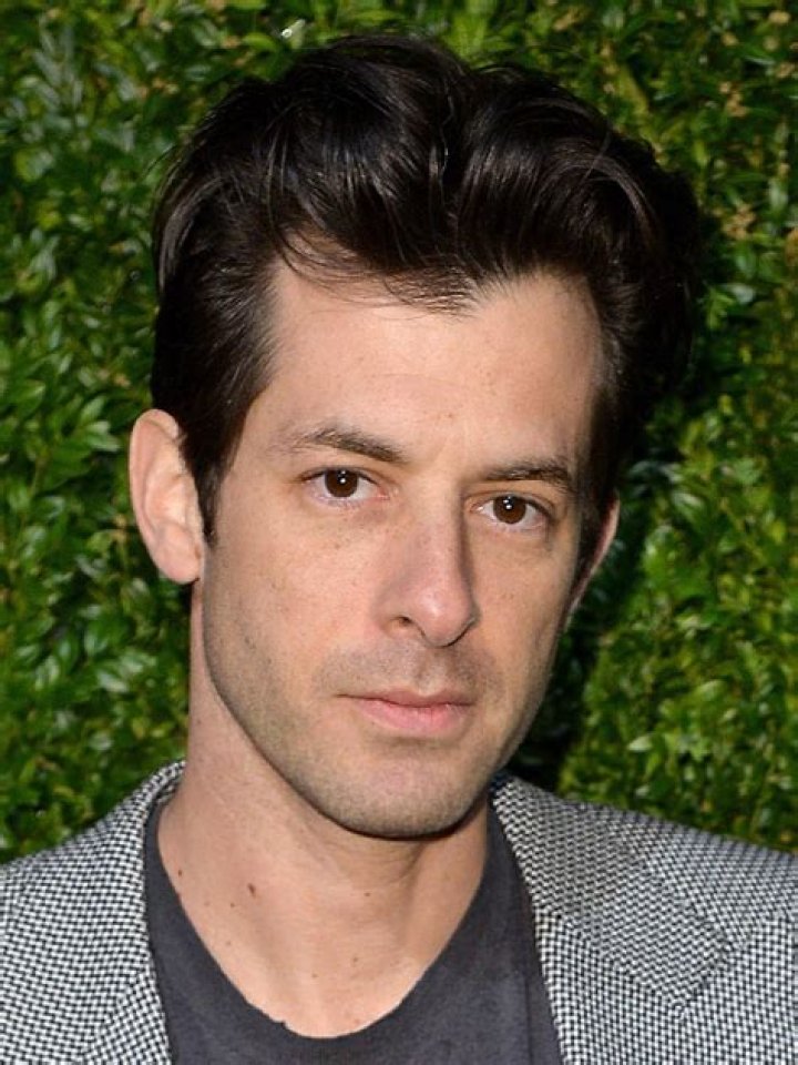 Mark Ronson Biography, Age, Height, Wife, Net Worth, Family