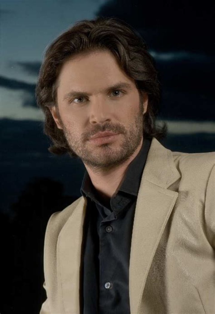 Mark Tacher Biography, Age, Height, Wife, Net Worth, Family