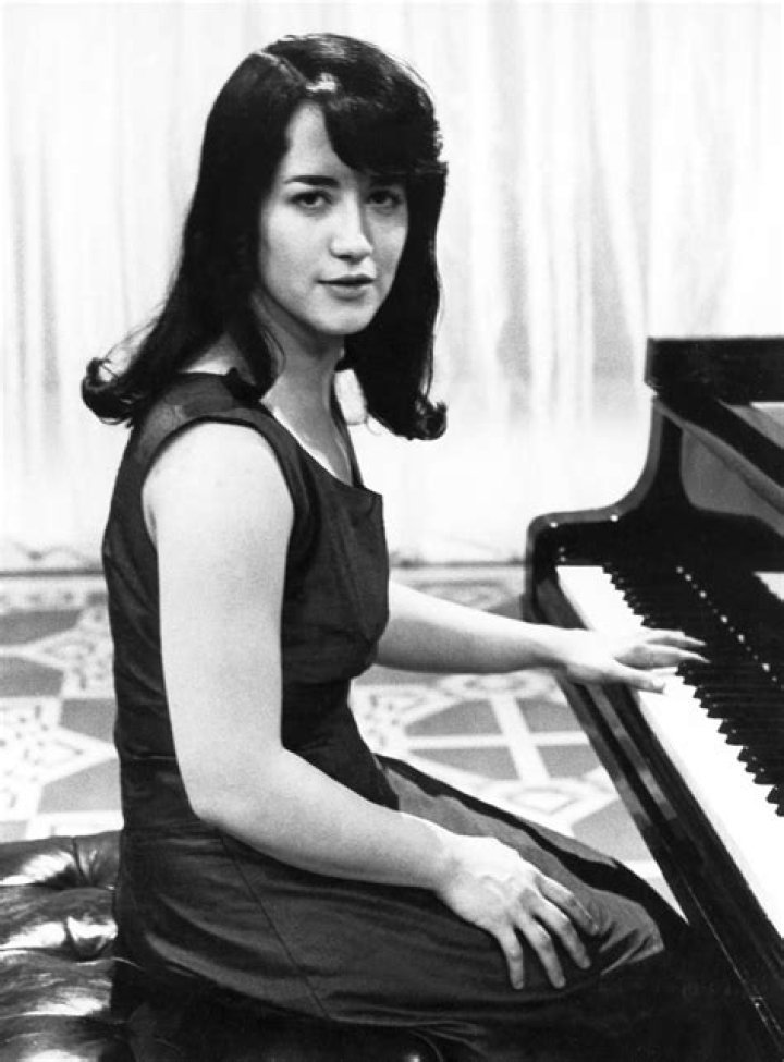 Martha Argerich Biography, Age, Height, Husband, Net Worth, Family