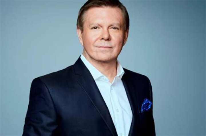 Martin Savidge Biography, Age, Height, Wife, Net Worth, Family