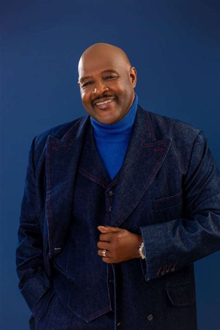 Marvin Winans Biography, Age, Height, Wife, Net Worth, Family