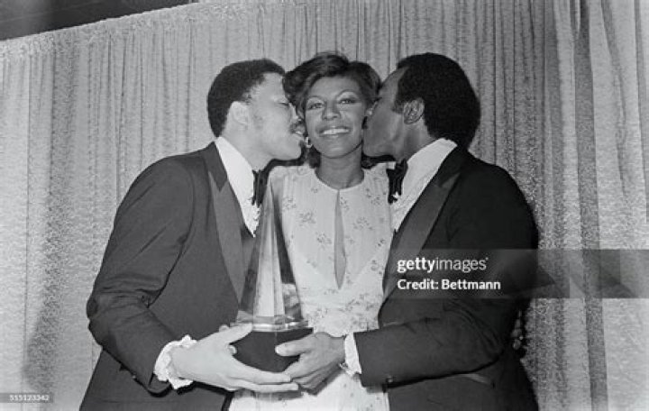 Marvin Yancy Biography, Age, Height, Wife, Net Worth, Family