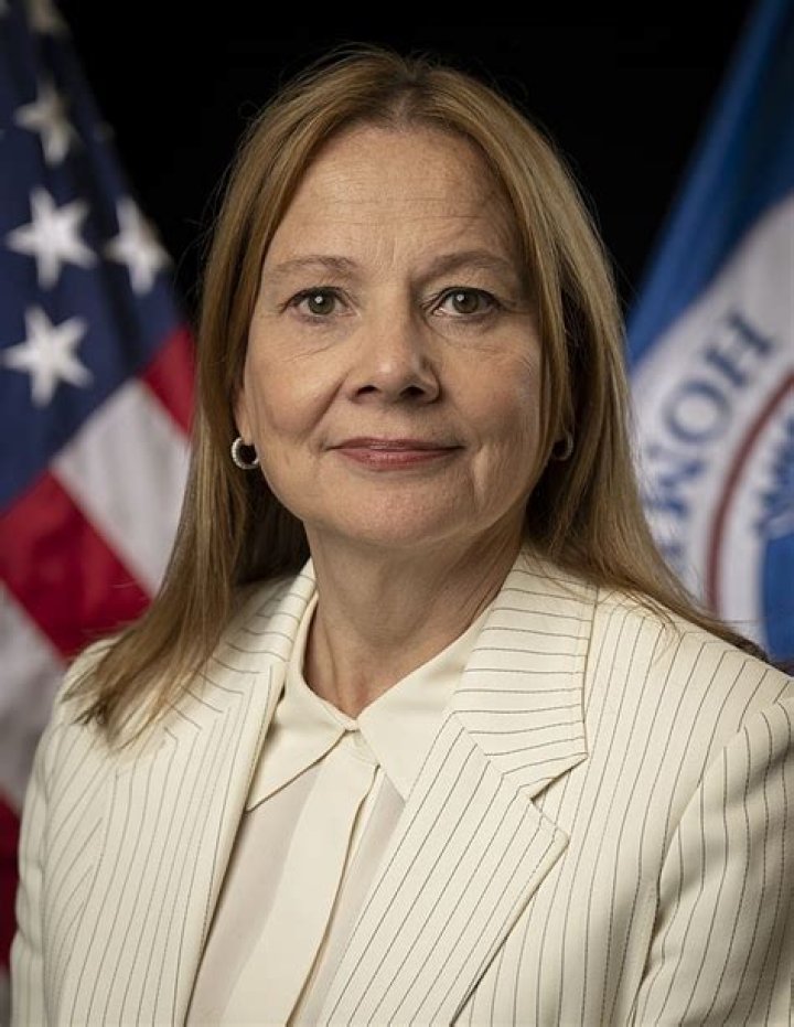 Mary Barra Biography, Age, Height, Husband, Net Worth, Family