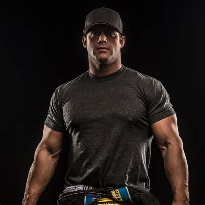 Matt Hagan Biography, Age, Height, Wife, Net Worth, Family